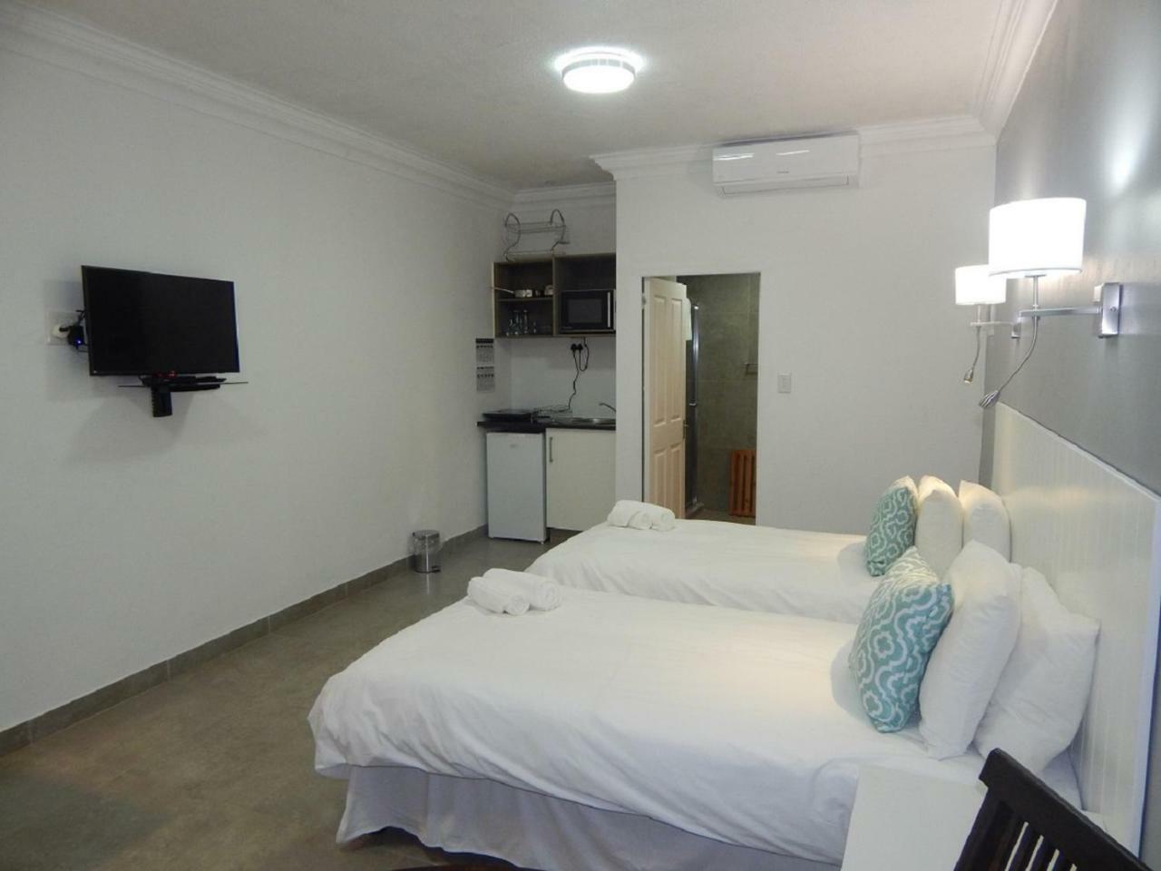 Hippo Lodge Apartments Saint Lucia Estuary Esterno foto